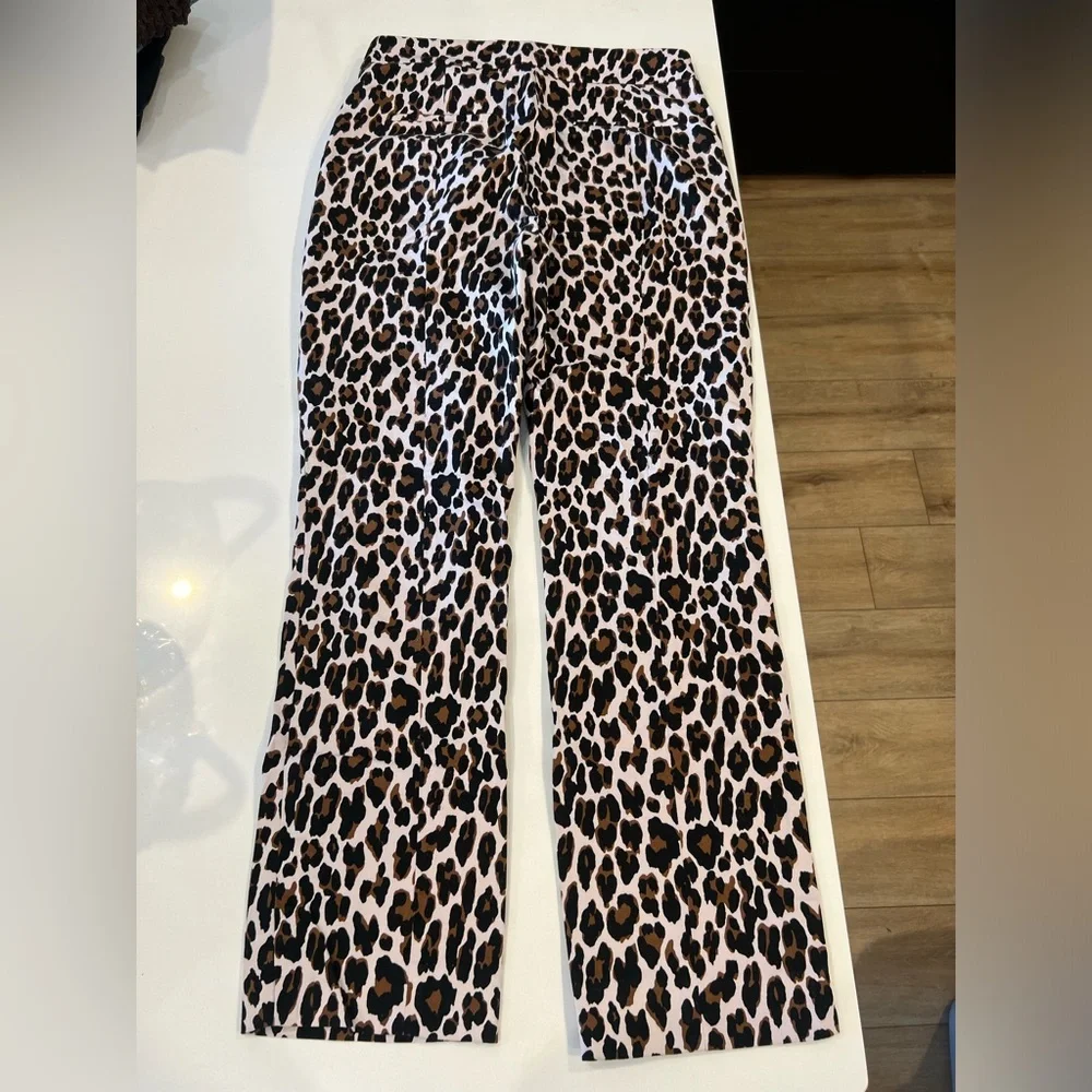J. Crew Remi Pant in Leopard animal print white pants  Size 8 - Picture 4 of 8